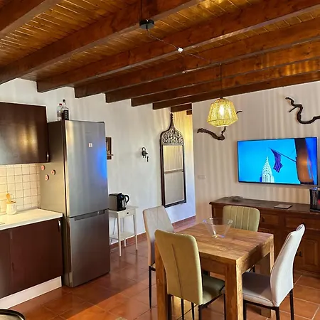 Luxury Canarian Villa With Large Pool In Costa Teguise Teguise  Chambre photo