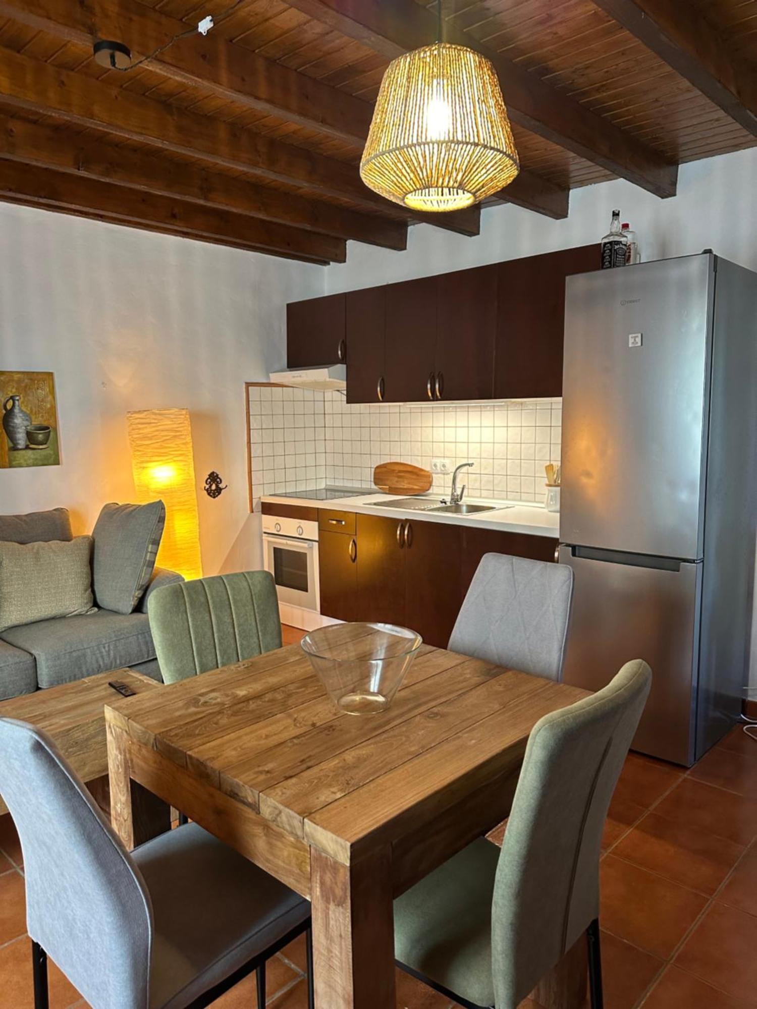 Luxury Canarian With Large Pool In Costa Teguise Apartamento