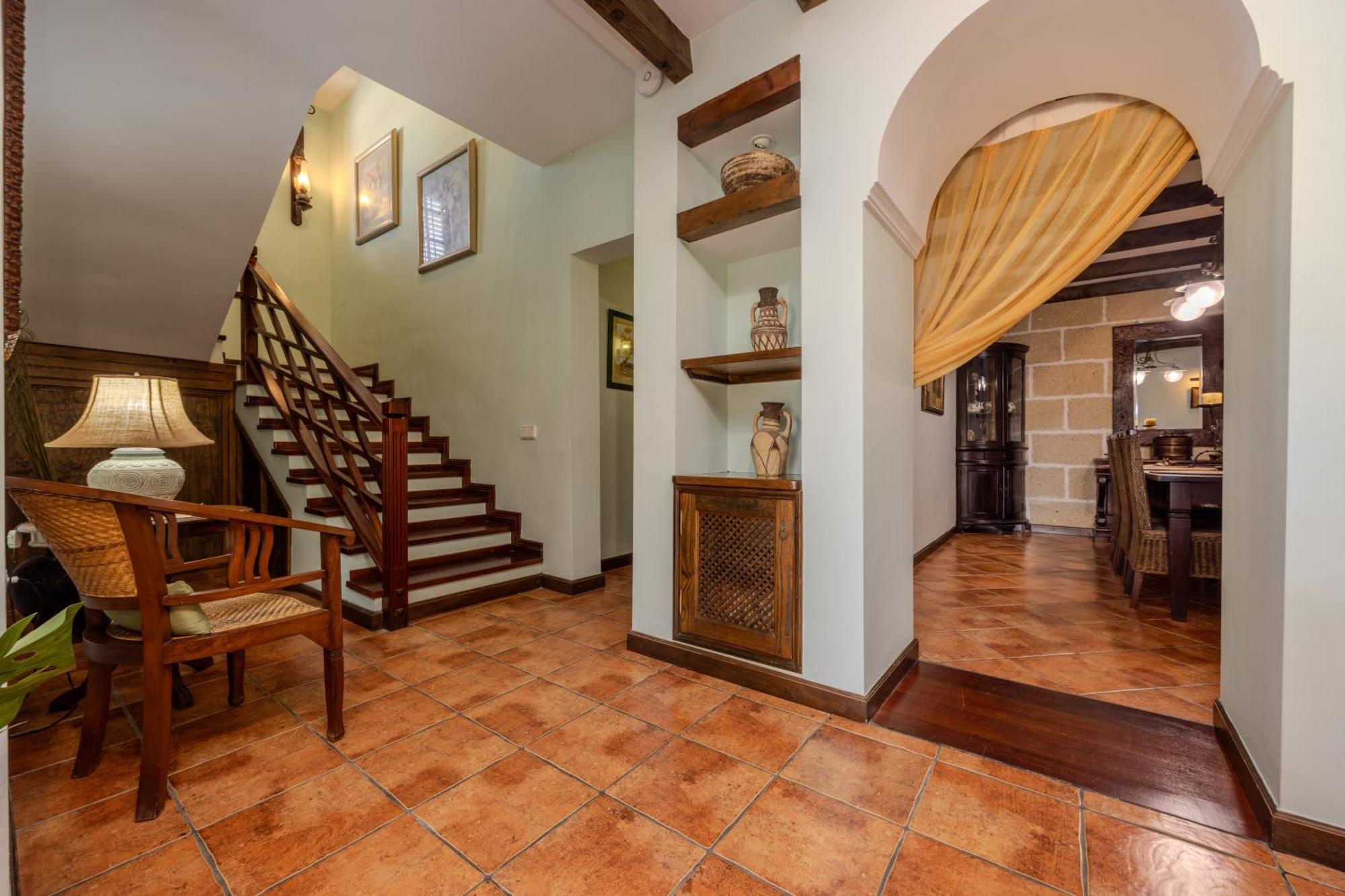 Luxury Canarian With Large Pool In Costa Teguise Apartamento